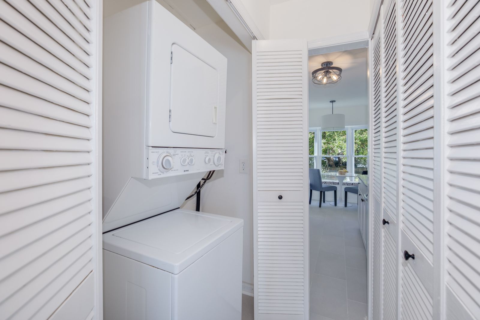 Laundry at 119 15th Street NE