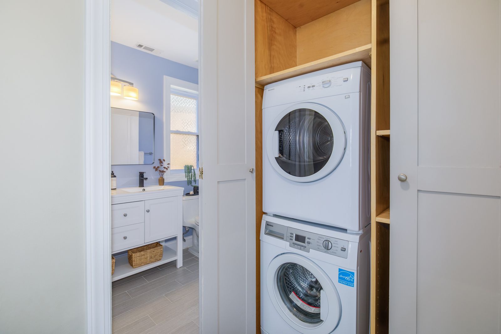 Laundry at 737 Whittier St NW
