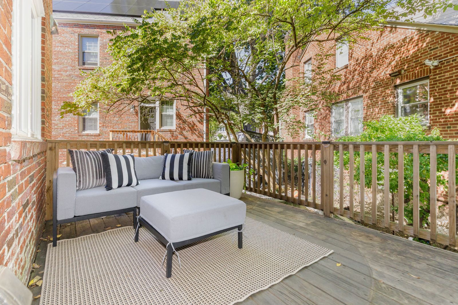 Balcony Patio at 737 Whittier St NW